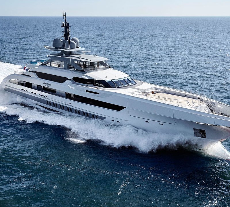 70 m yacht